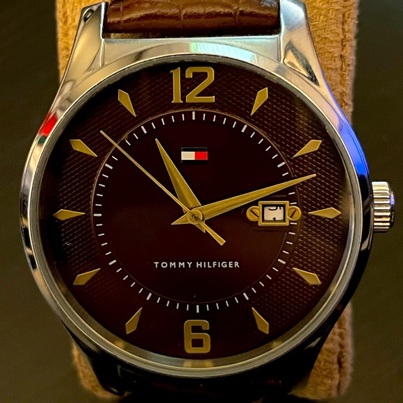 Tommy Hilfiger Brown Leather band watch - Picture 1 of 3